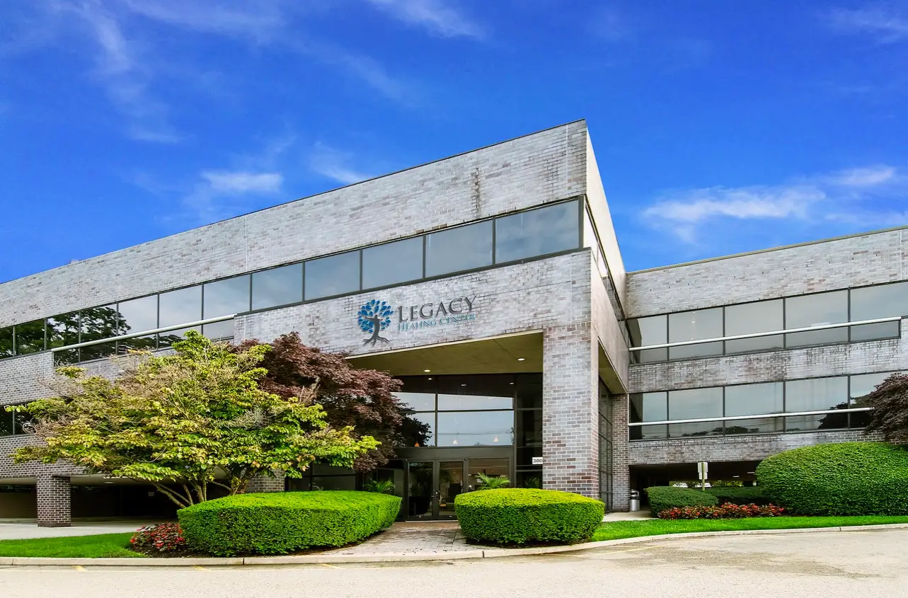 Exterior view of Legacy Healing Center luxury rehab facility in New Jersey offering personalized addiction treatment and recovery programs
